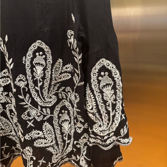 Style & Co. Black and White Embroidered Floral Blouse - Picture 9 of 15
